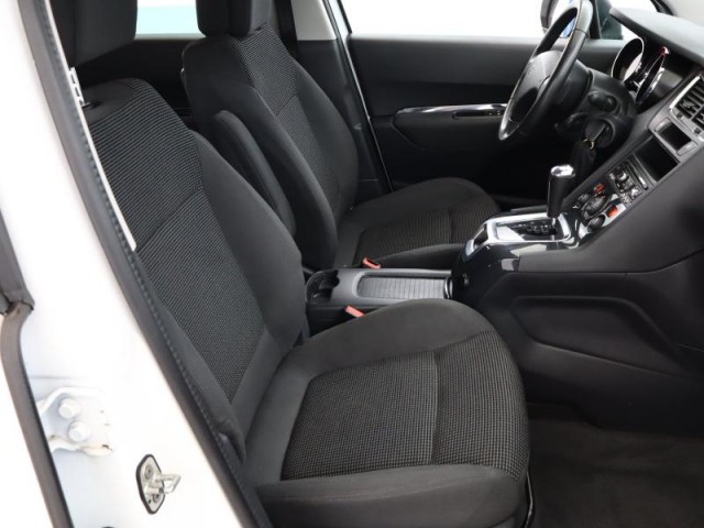 Peugeot 5008  1.6 BlueHDi 