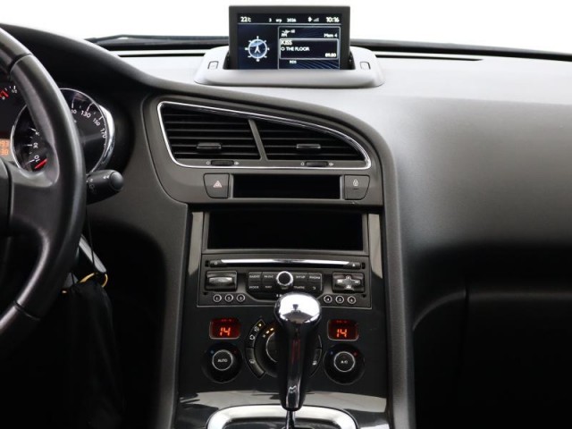Peugeot 5008  1.6 BlueHDi 
