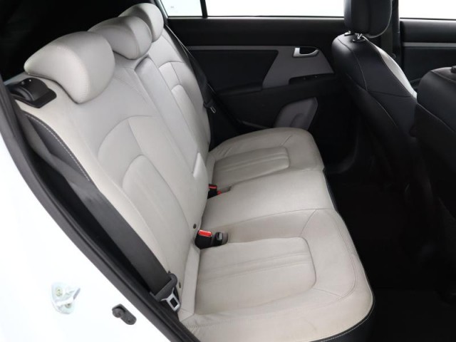 Kia Sportage  1.7 CRDi 