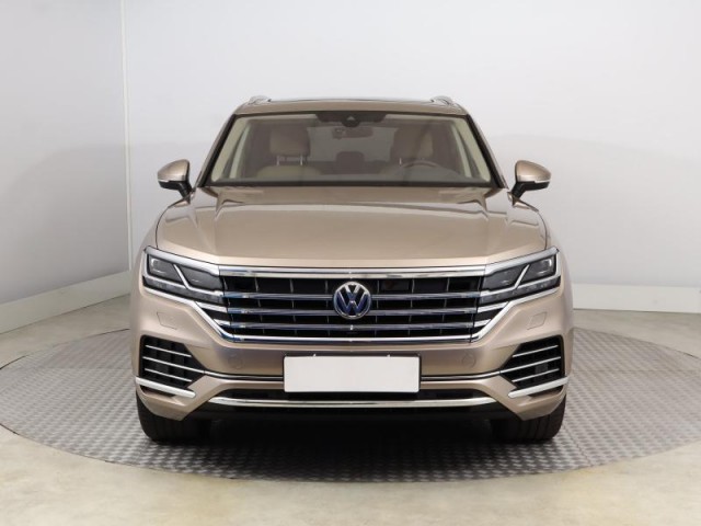 Volkswagen Touareg  3.0 TDI 