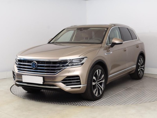 Volkswagen Touareg  3.0 TDI 