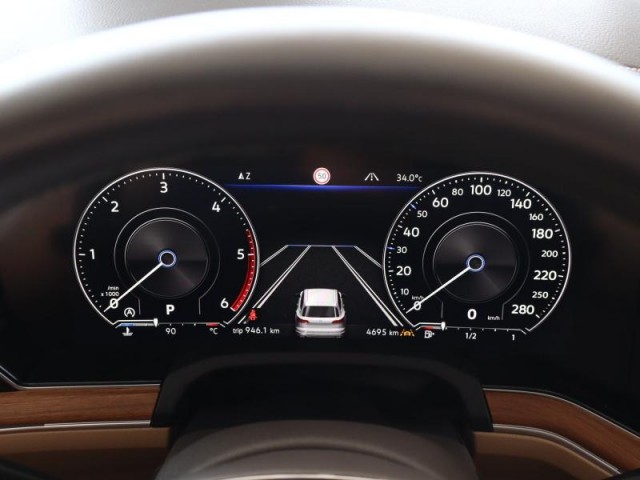Volkswagen Touareg  3.0 TDI 
