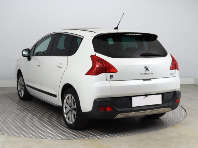 Peugeot 3008  Hybrid4 