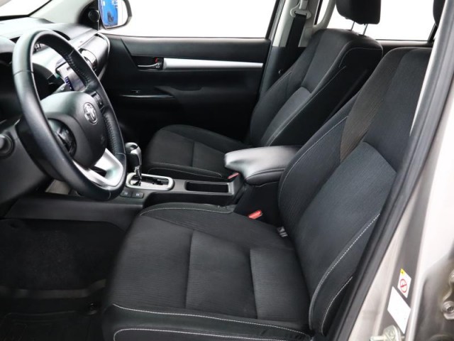 Toyota Hilux  2.4 D-4D Executive