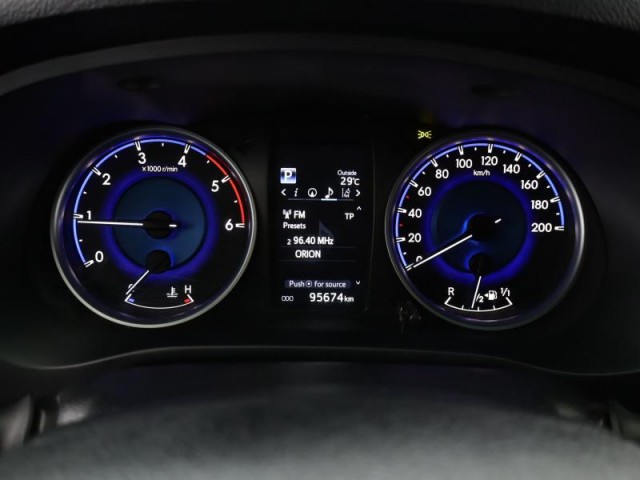 Toyota Hilux  2.4 D-4D Executive