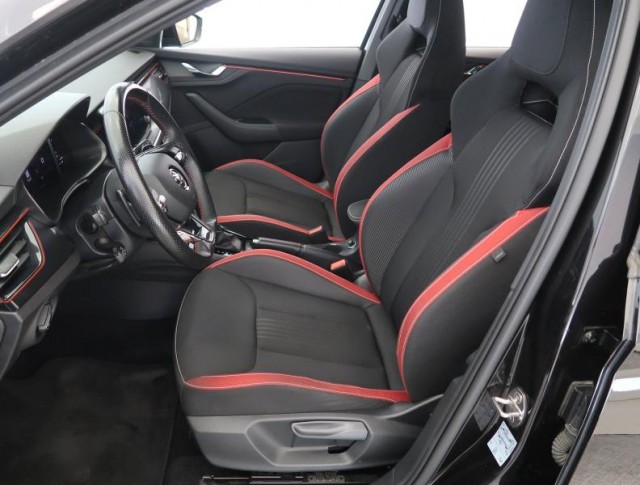 Škoda Kamiq  1.0 TSI Monte Carlo