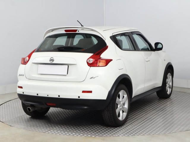 Nissan Juke  1.6 i 