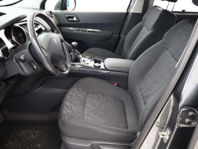 Peugeot 3008  1.6 HDi 