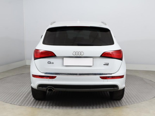 Audi Q5  2.0 TDI 