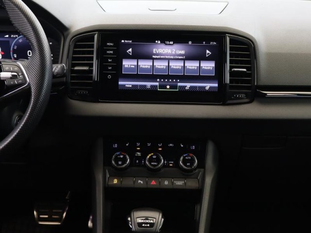 Škoda Karoq  2.0 TSI Sportline