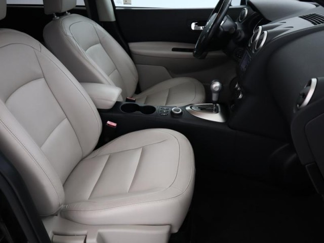 Nissan Qashqai  2.0 dCi 