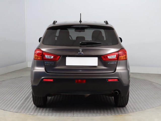 Mitsubishi ASX  1.8 DI-D MIVEC 