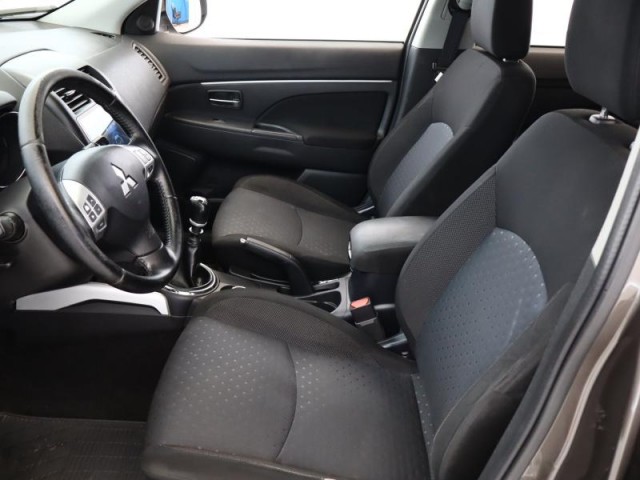 Mitsubishi ASX  1.8 DI-D MIVEC 