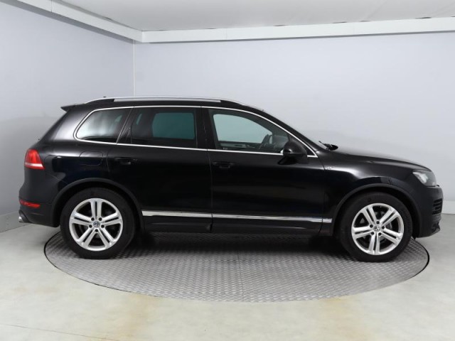 Volkswagen Touareg  3.0 TDI Business