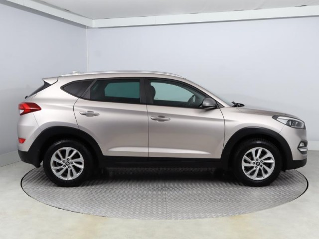 Hyundai Tucson  1.7 CRDi 