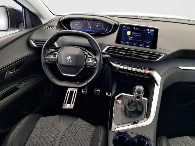 Peugeot 3008  1.2 PureTech 