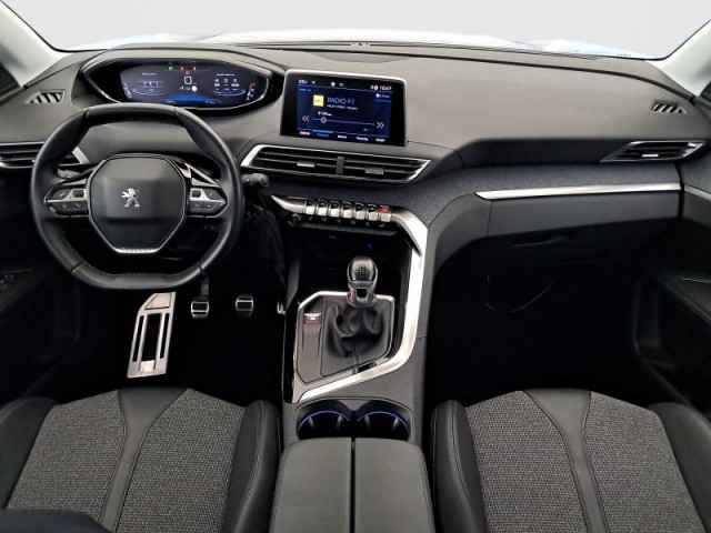 Peugeot 3008  1.2 PureTech 
