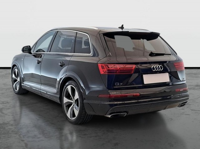 Audi Q7  3.0 TDI 