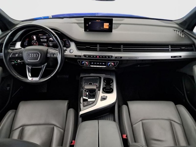 Audi Q7  3.0 TDI 