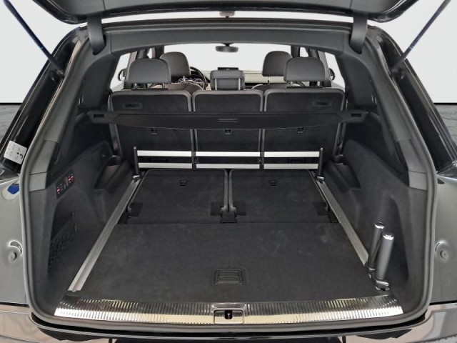 Audi Q7  3.0 TDI 