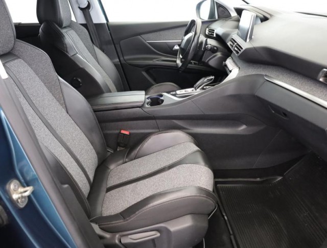 Peugeot 5008  1.6 THP 