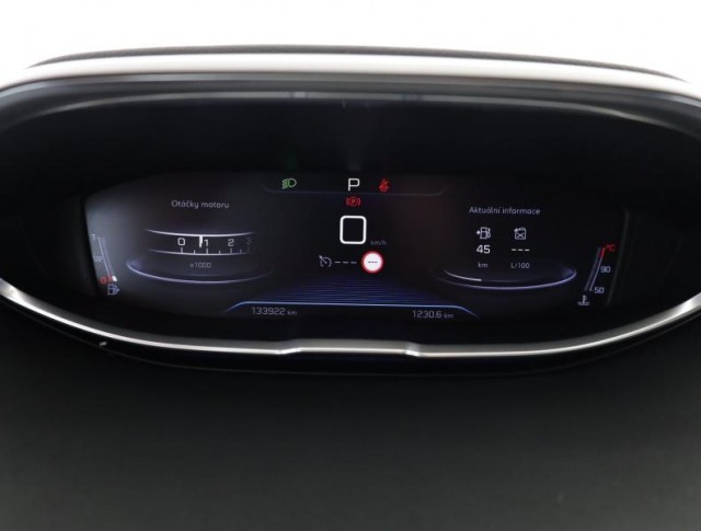 Peugeot 5008  1.6 THP 