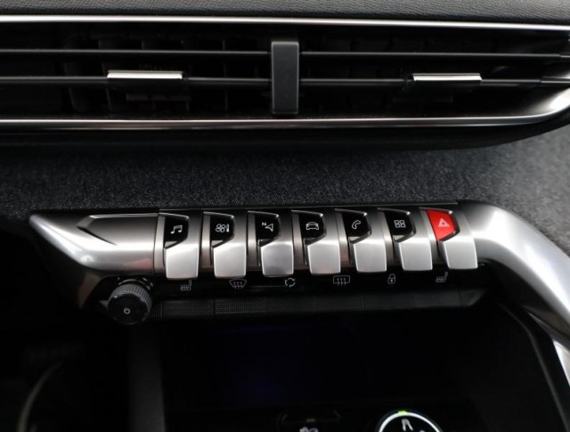 Peugeot 5008  1.6 THP 