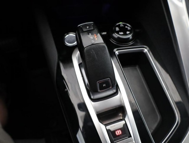 Peugeot 5008  1.6 THP 