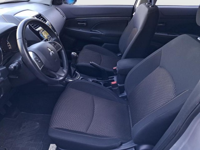 Mitsubishi ASX  1.6 MIVEC 