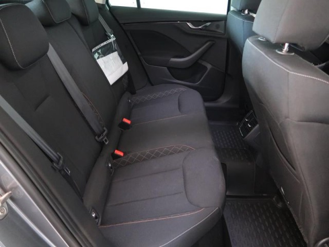 Škoda Kamiq  1.0 TSI Ambition