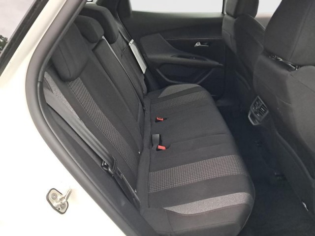 Peugeot 3008  1.2 PureTech Active Pack