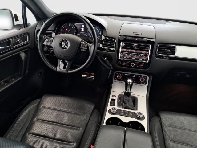 Volkswagen Touareg  3.0 TDI 