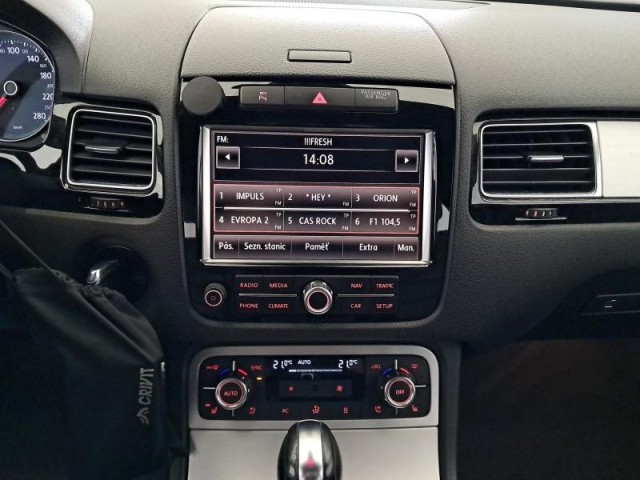 Volkswagen Touareg  3.0 TDI 