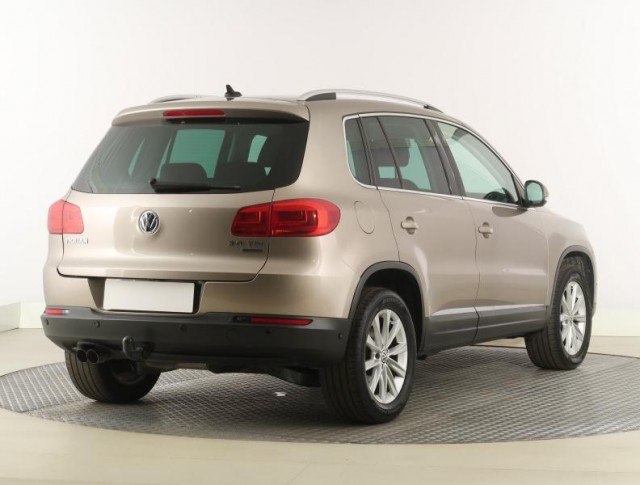 Volkswagen Tiguan  2.0 TDI 