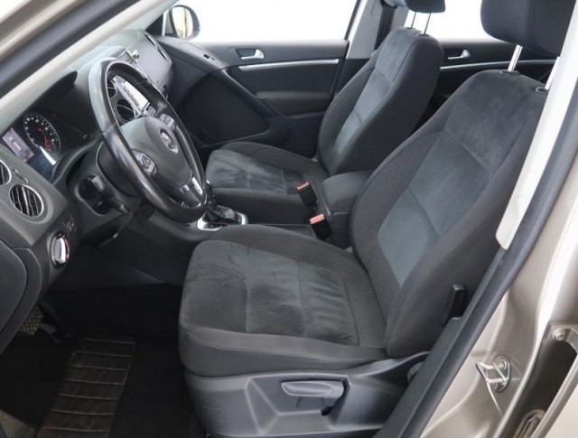 Volkswagen Tiguan  2.0 TDI 
