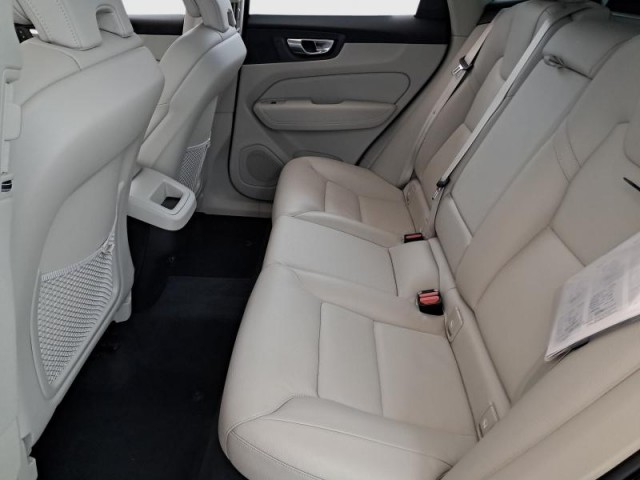 Volvo XC60  B5 AWD 
