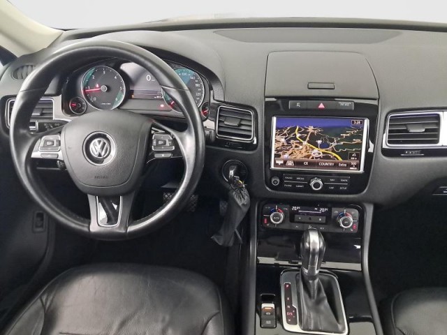 Volkswagen Touareg  3.0 TDI 