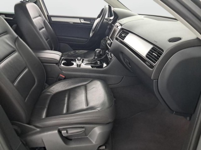 Volkswagen Touareg  3.0 TDI 