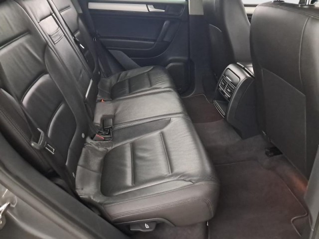 Volkswagen Touareg  3.0 TDI 