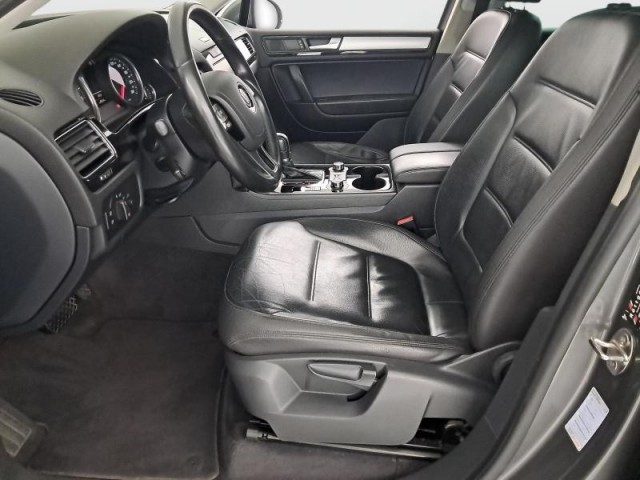 Volkswagen Touareg  3.0 TDI 