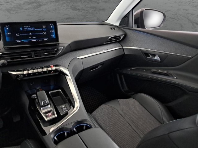 Peugeot 3008  1.5 BlueHDi 