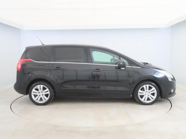 Peugeot 5008  2.0 HDI 