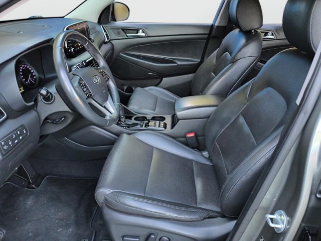 Hyundai Tucson  2.0 CRDi 