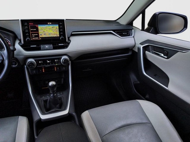 Toyota RAV 4  2.0 Valvematic 