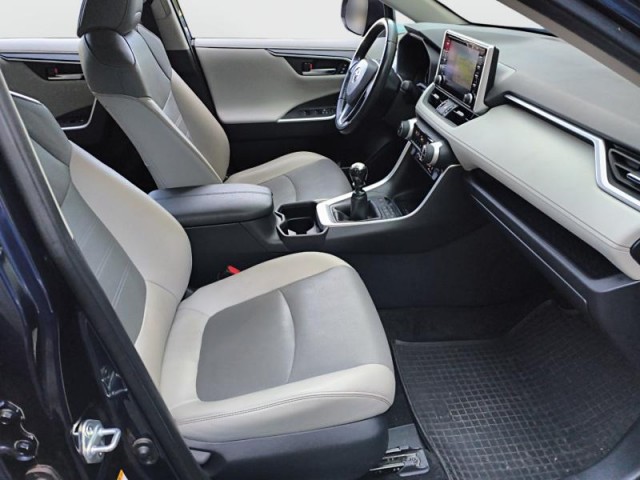 Toyota RAV 4  2.0 Valvematic 