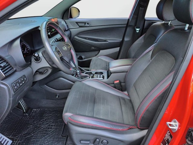 Hyundai Tucson  2.0 CRDi 