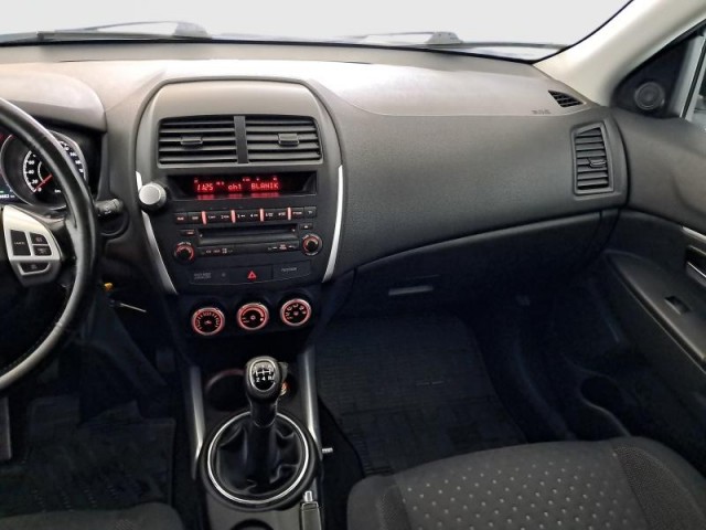 Mitsubishi ASX  1.6 MIVEC 