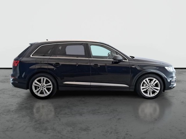 Audi Q7  3.0 TDI S-Line