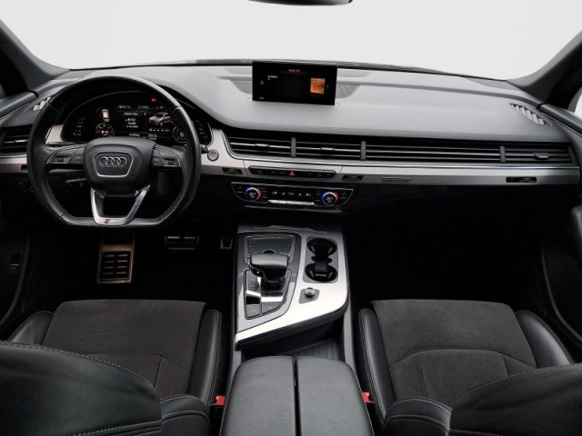 Audi Q7  3.0 TDI S-Line