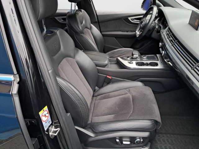 Audi Q7  3.0 TDI S-Line